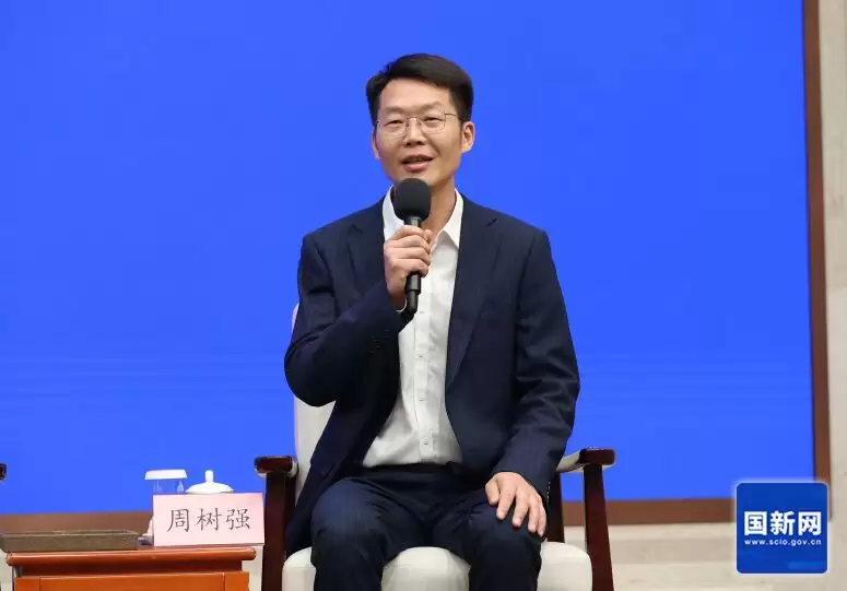 从山村少年到航空职教人，四川这位教授亮相国新办记者见面会，分享职教故事